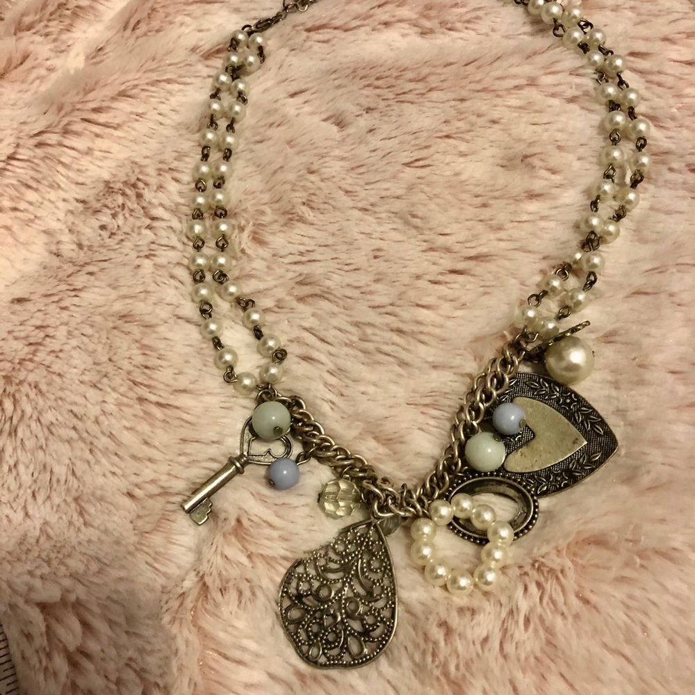 Antique looking necklace